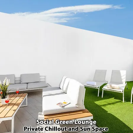 Fiesta Americas Up To 14 Guests Party *